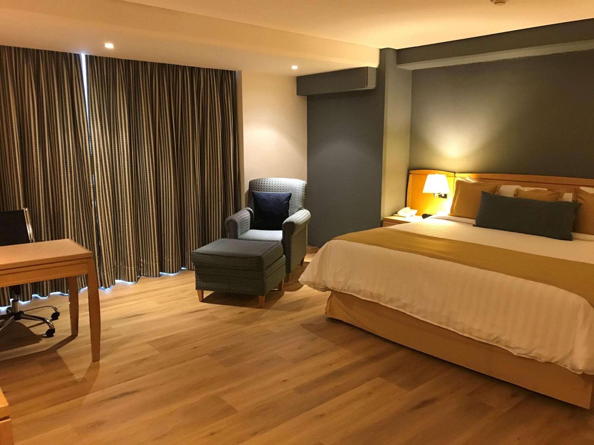 فندق راديسون بارايسو مكسيكو سيتي مدينة مكسيكو المظهر الخارجي الصورة A room at the hotel