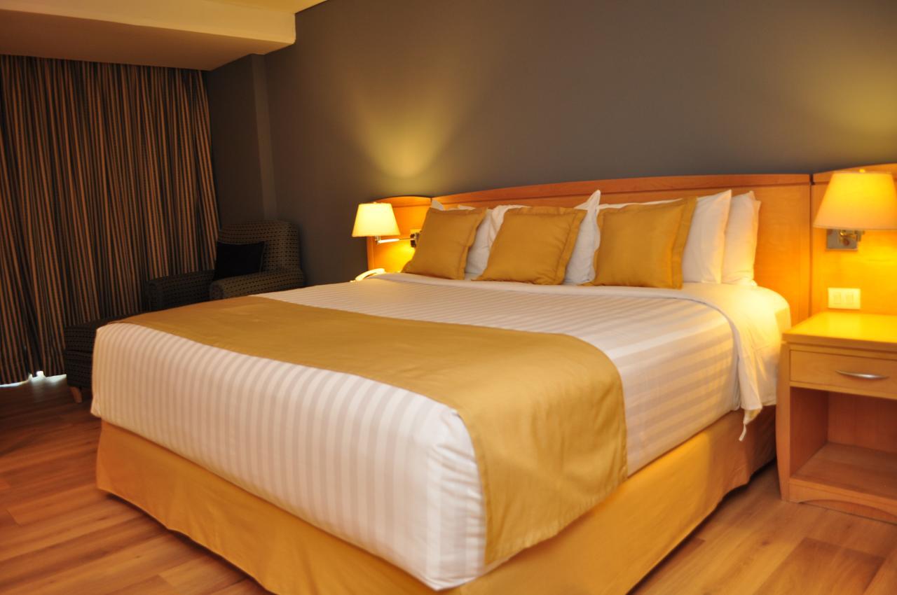 فندق راديسون بارايسو مكسيكو سيتي مدينة مكسيكو المظهر الخارجي الصورة A bed